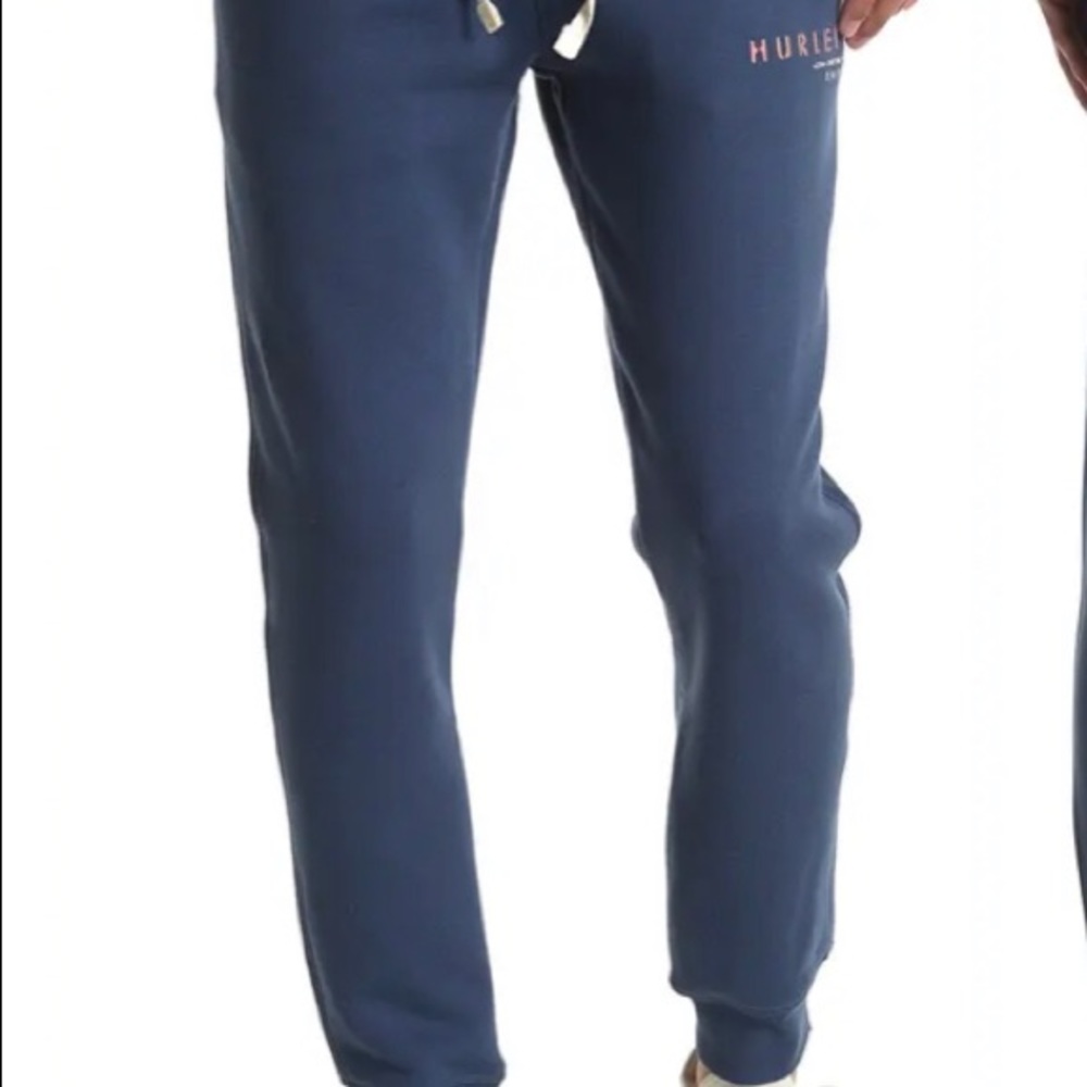Men’s Hurley Jogger.   Size medium new with tags
